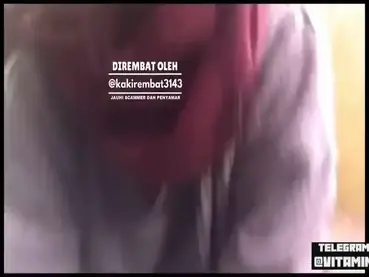 Ukhti Sheza Hijab Cantik Bersantai Di Kasur